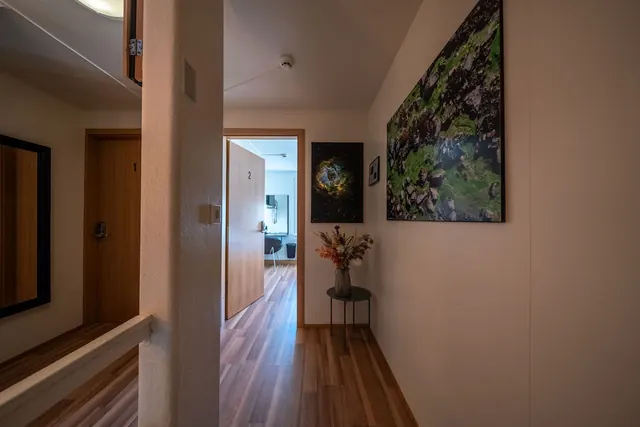The hallway between the guest rooms