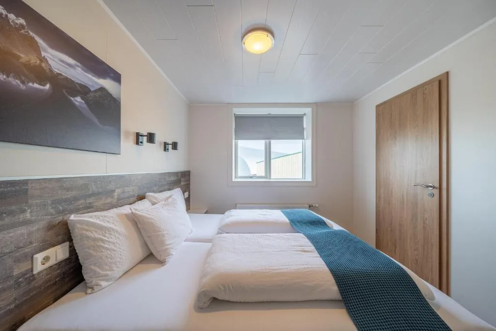 Double or Twin Room with the door to the corridor